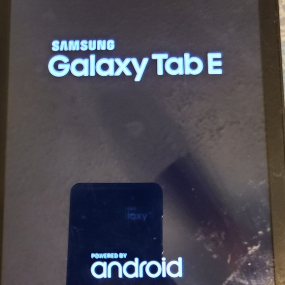 Samsung Galaxy Tab E (T-Mobile) - Picture 1 of 8